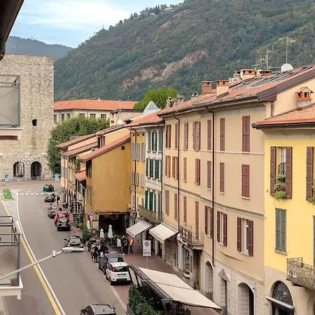 Luxury + Private Parking - Center Côme