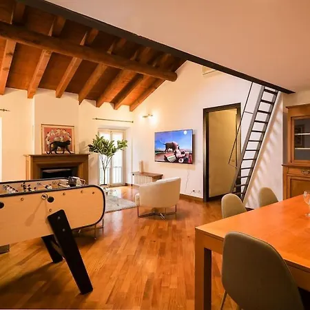Luxury + Private Parking - Center Appartamento