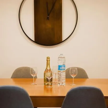 Luxury + Private Parking - Center Apartamento